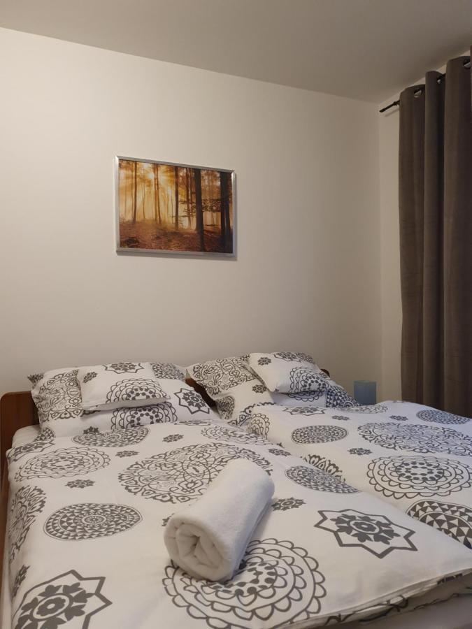 Family Apartman Kovářská Exterior foto
