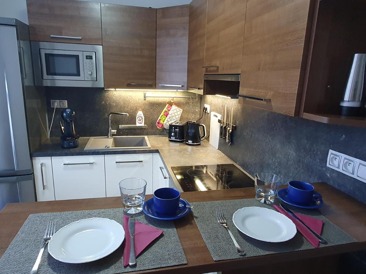 Family Apartman Kovářská Exterior foto